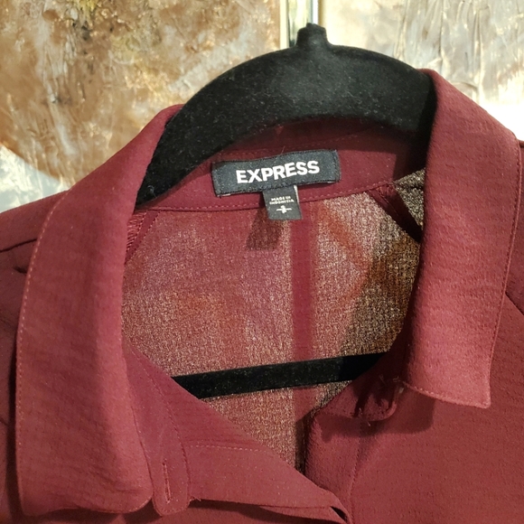Express Hidden Button Down Top Plum/Wine Women Small - Picture 3 of 7